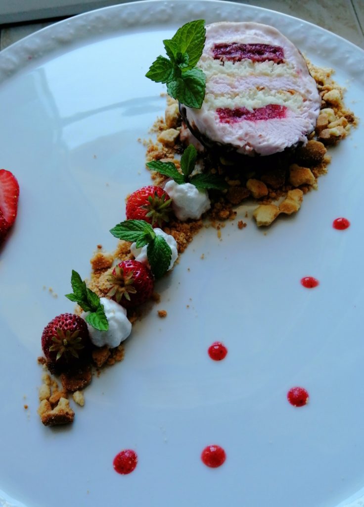 IMG 20200415 1229111432 | Sfera di semifreddo alle fragole IMG 20200415 1229111432 | Sfera di semifreddo alle fragole