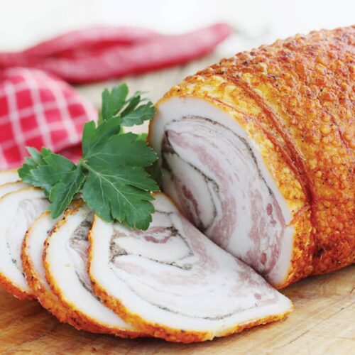 porchetta pollo | Porchetta di pollo: il gusto autentico della Ciociaria che conquista anche le tavole moderne Porchetta di pollo