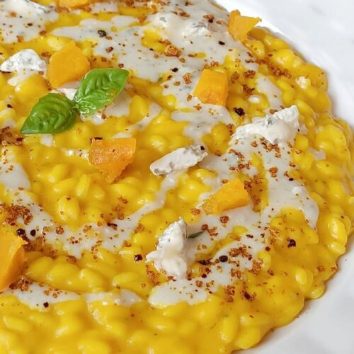 Risotto alla zucca con basilicapra e liquirizia. | Risotto alla zucca con basilcapra e liquirizia Risotto alla zucca con basilicapra e liquirizia