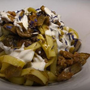 Fettuccine con porcini taleggio e salsiccia | Fettuccine con porcini taleggio e salsiccia Fettuccine con porcini, taleggio e salsiccia di Noemi Spaziani