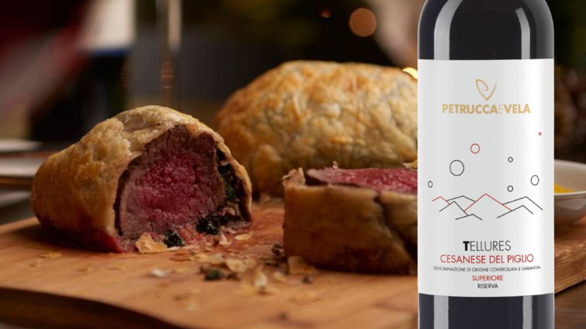 Filetto alla Wellington abbinamento con Cesanese del Piglio DOCG Superiore Riserva Tellures di Petrucca e Vela 1 | Il menu del Ricercatore di Eccellenze per le Feste Filetto alla Wellington: abbinamento con Cesanese del Piglio DOCG Superiore Riserva "Tellures" di Petrucca e Vela