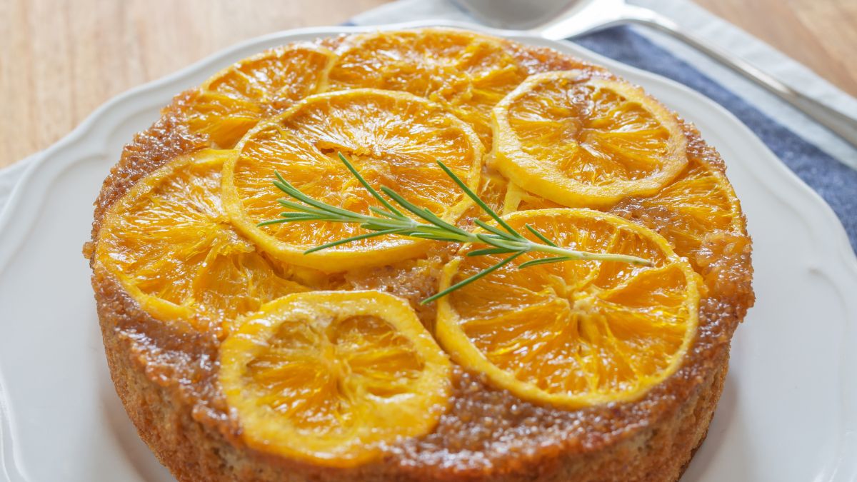 torta rovesciata alle arance e fiori d’arancio