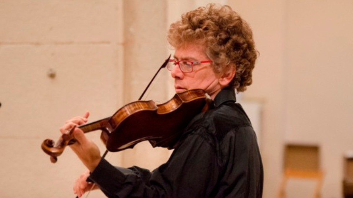Violinista Giorgio Sasso | L'Aventino si riempie di musica: il fascino di Bach tra le mura antiche di Roma Giorgio Sasso in qualità di violinista barocco, è risultato primo classificato al concorso internazionale di Musica antica G. B. Pergolesi