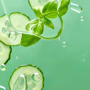 Insalata di cetrioli yogurt e menta | Insalata di cetrioli, yogurt e menta Insalata di cetrioli, yogurt e menta, la ricetta estiva anti-caldo che rinfresca corpo e spirito