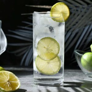 NIENTE DI CHE – Lironia diventa cocktail con il liquore Niente di Sarandrea | Sarandrea - Liquoreria e Erboristeria