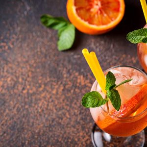 SARANDREA SPRITZ – Laperitivo ciociaro che conquista Roma | Sarandrea - Liquoreria e Erboristeria