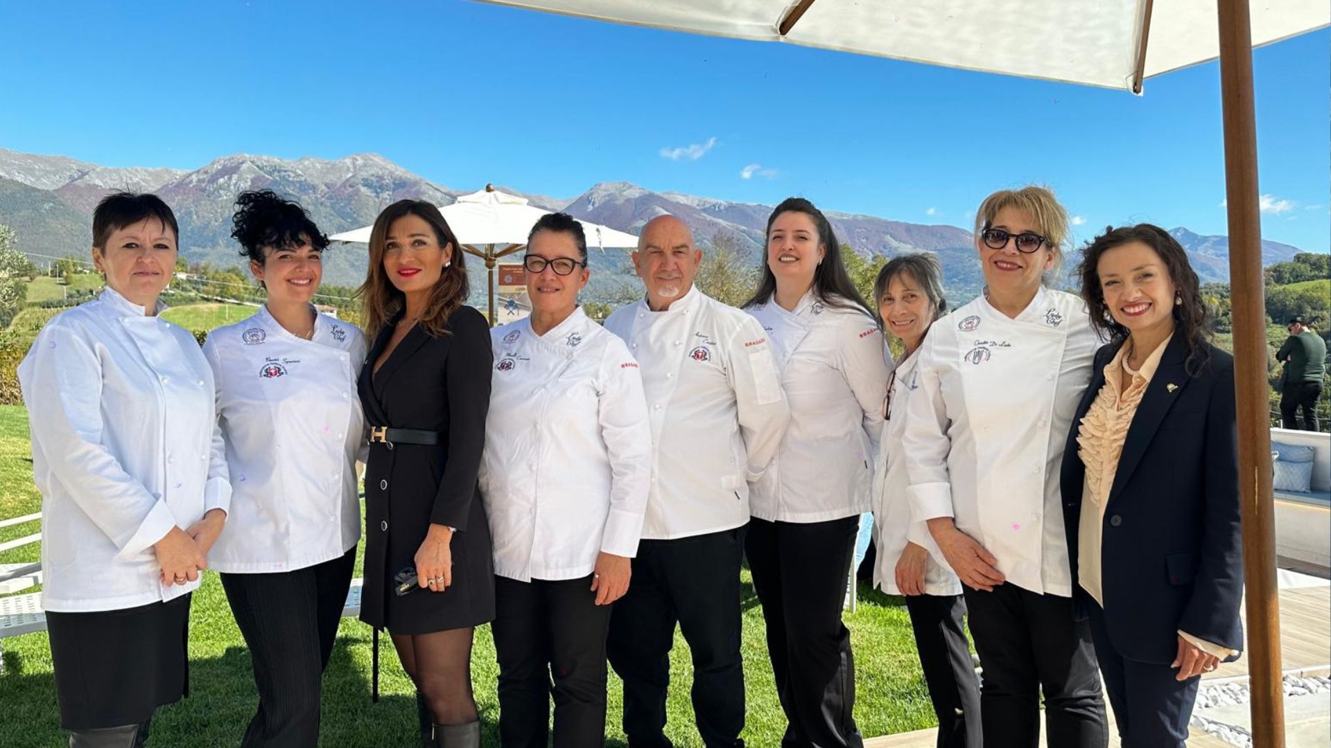 Staff enogastronomico di Gusto Autentico | Gusto Autentico: il valore della terra e delle donne che la custodiscono Staff enogastronomico di Gusto Autentico