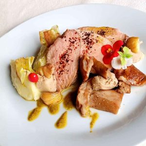 Filetto di maiale su proprio fondo con crema di funghi e castagne | Filetto di maiale su proprio fondo con crema di funghi e castagne Filetto di maiale su proprio fondo con crema di funghi e castagne