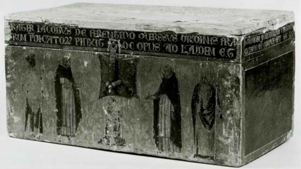 1 | Fra’ Jacopo de Ferentino e la sua cassetta porta-reliquie Fra’ Jacopo de Ferentino e la sua cassetta porta-reliquie