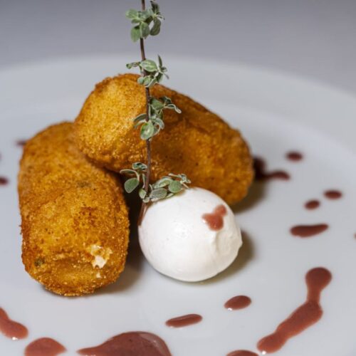 IMMAGINI PER BLOG 1920x1080 2026 10 15T223708.569 | Panzarotti di patate con mozzarella di bufala: la ricetta di Fausto Ferrante Panzarotti di patate con mozzarella di bufala: la ricetta di Fausto Ferrante