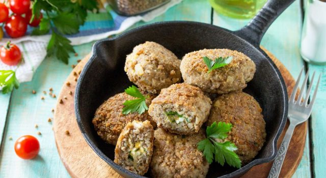 Polpette leggere da forno: il secondo vegetale e antispreco che conquista l'estate